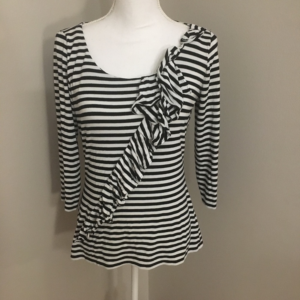 White House black market medium 3/4 sleeve top